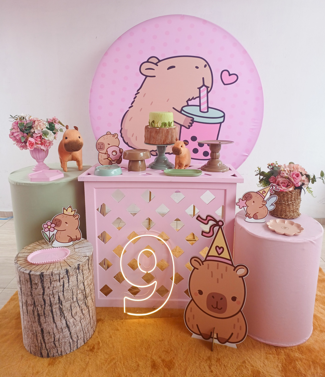 Capivara Kit Ideal Mesa Rosa - Bella decor by Tamires