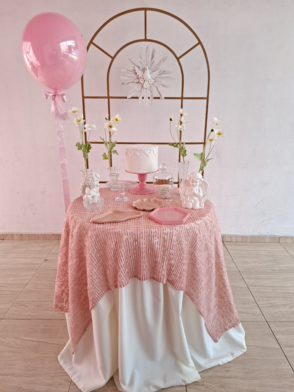 Batizado Mesa Redonda Com Toalha - Bella decor by Tamires