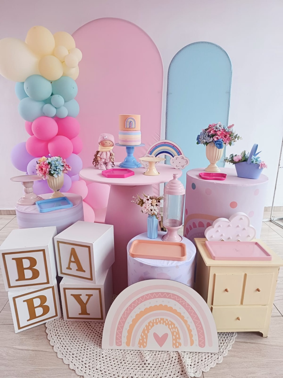 Cha de Bebe Arco Íris Com Cubo Baby - Bella decor by Tamires