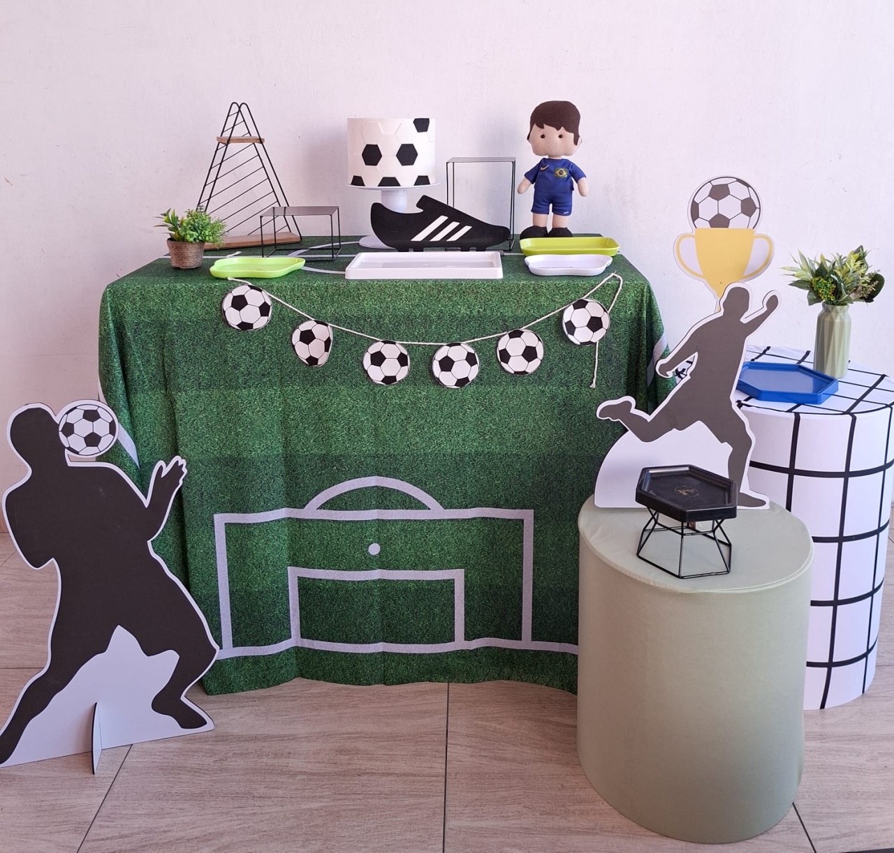 Mesa Festiva Futebol - Bella decor by Tamires