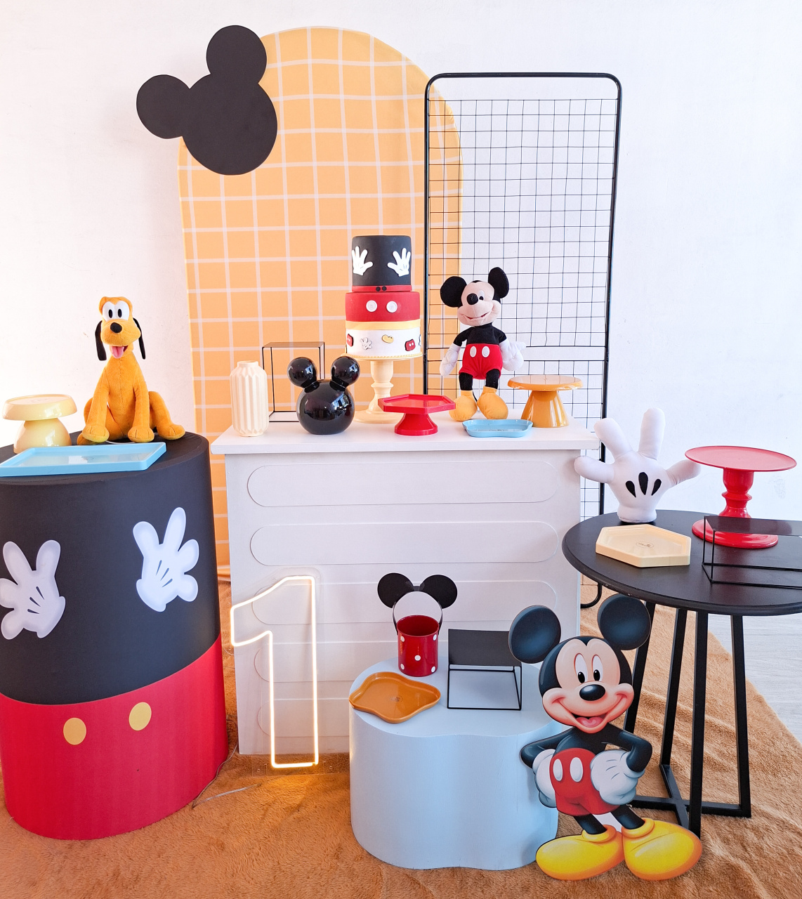 Minnie Amarelo E Azul Opção2 - Bella decor by Tamires