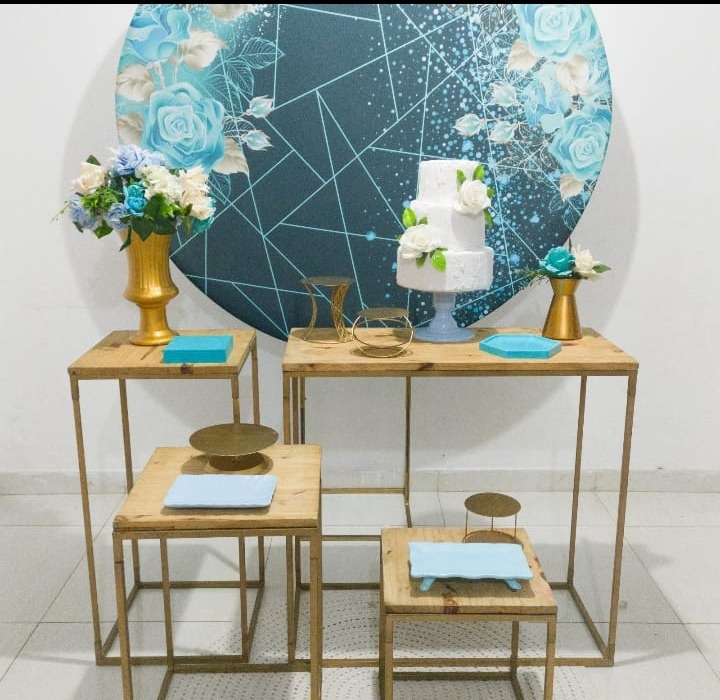 Azul Geometrico-Pegue E Monte Plus - LIS FESTAS E LOCAÇÕES