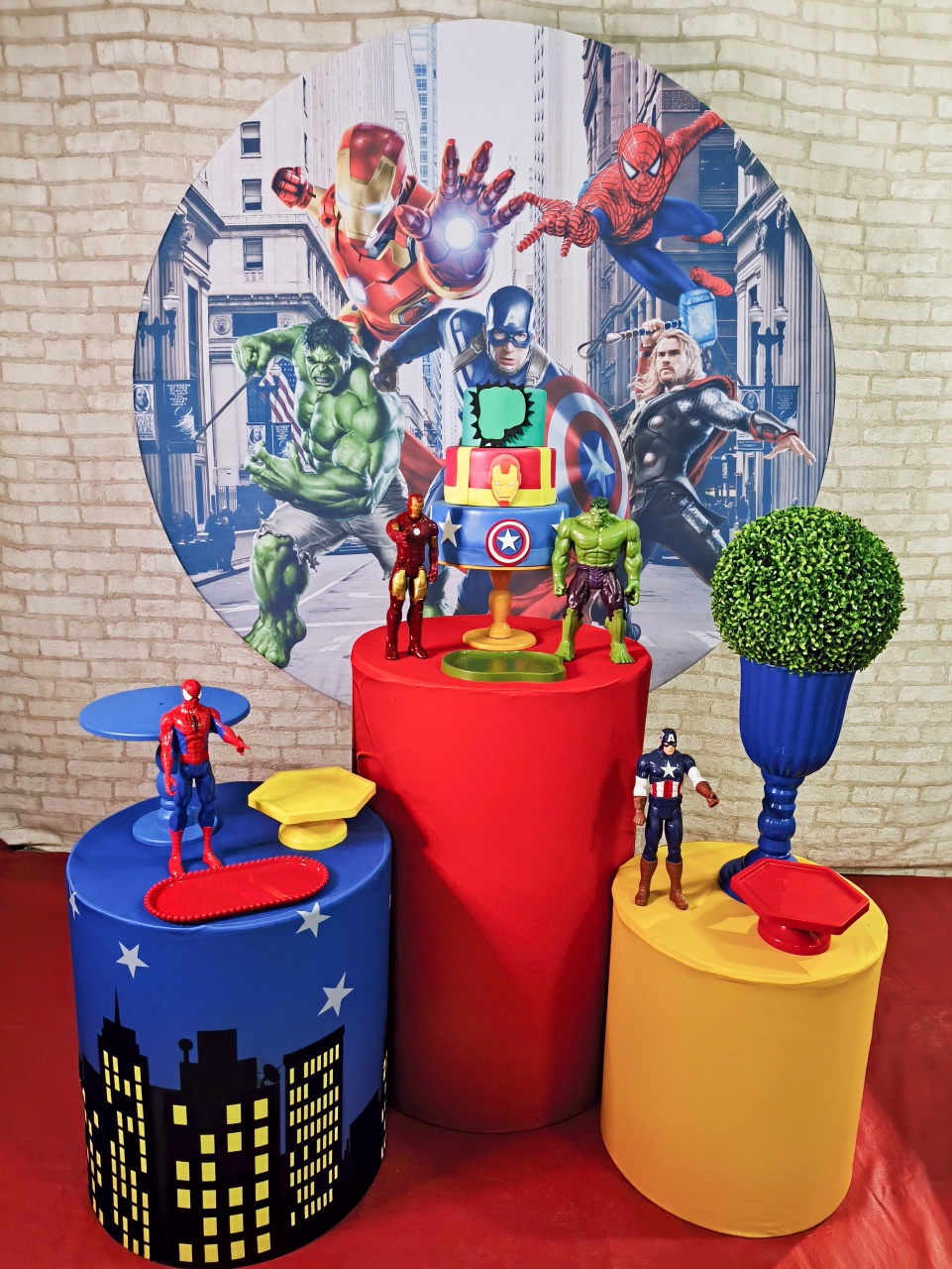 Vingadores-Pegue E Monte Pocket - LIS FESTAS E LOCAÇÕES