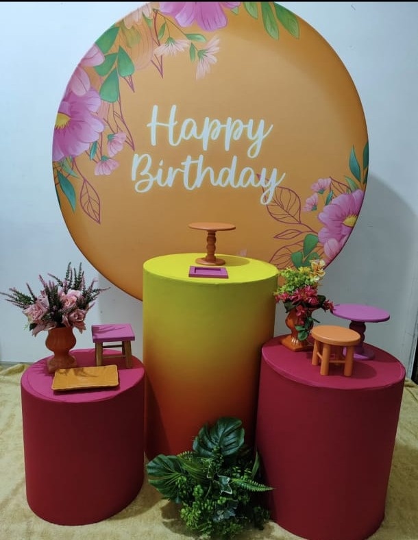 Happy Birthday Floral - LIS FESTAS E LOCAÇÕES