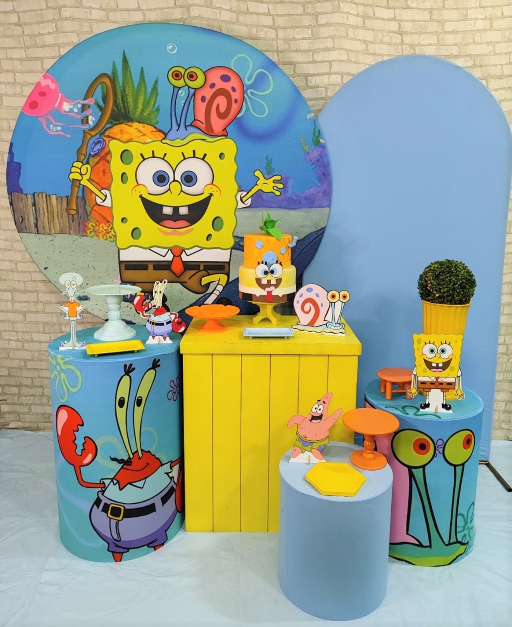 Bob Esponja- Pegue  Monte Premium - LIS FESTAS E LOCAÇÕES