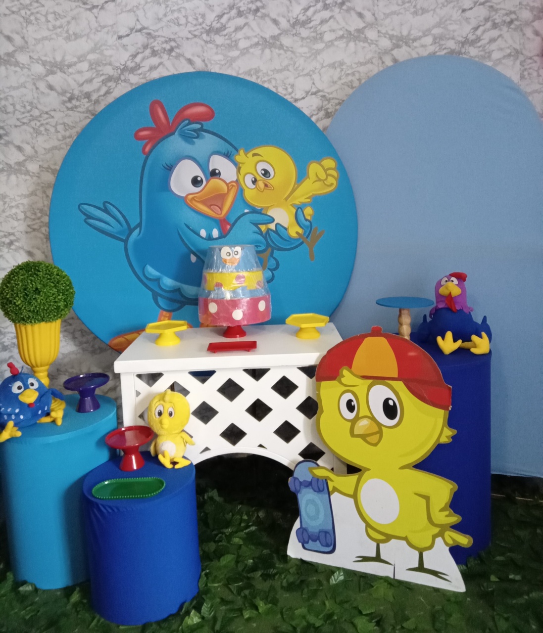 Galinha Pintadinha 2- Pegue E Monte Premium - LIS FESTAS E LOCAÇÕES