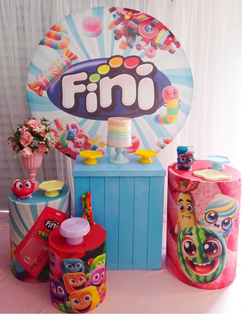 Fini Kit Pegue E Monte - Plus  - LIS FESTAS E LOCAÇÕES