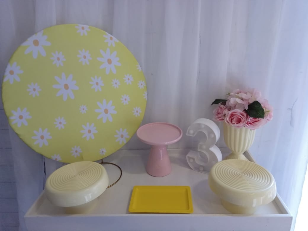 Margaridas 2- Mini Festa Na Mesa - LIS FESTAS E LOCAÇÕES