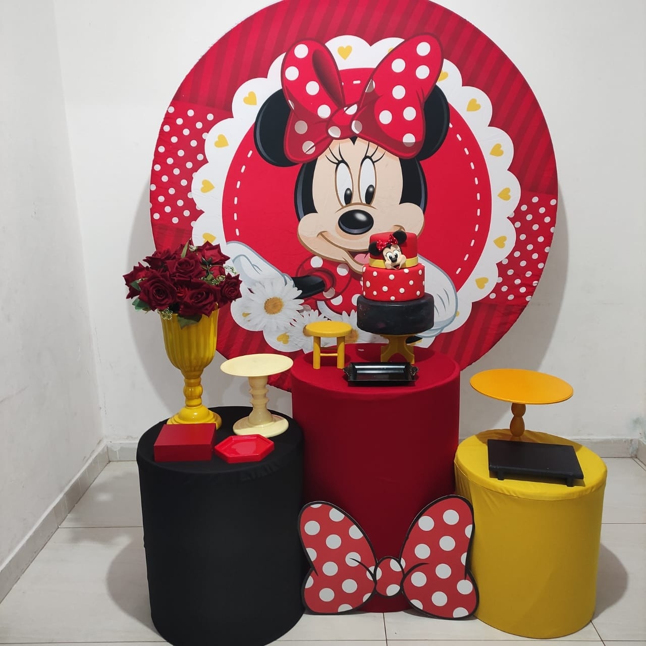 Minnie Vermelha 3 - Pegue E Monte Pocket - LIS FESTAS E LOCAÇÕES