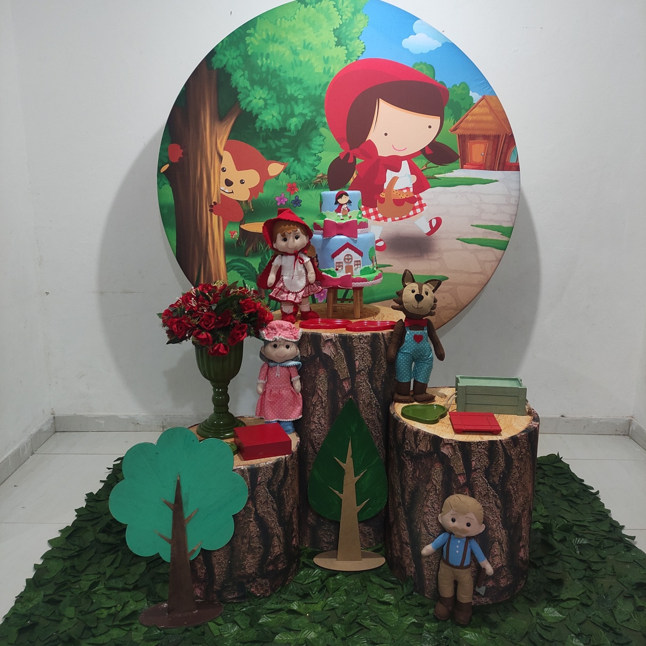 Chapeuzinho Vermelho- Pegue E Monte Pocket - LIS FESTAS E LOCAÇÕES