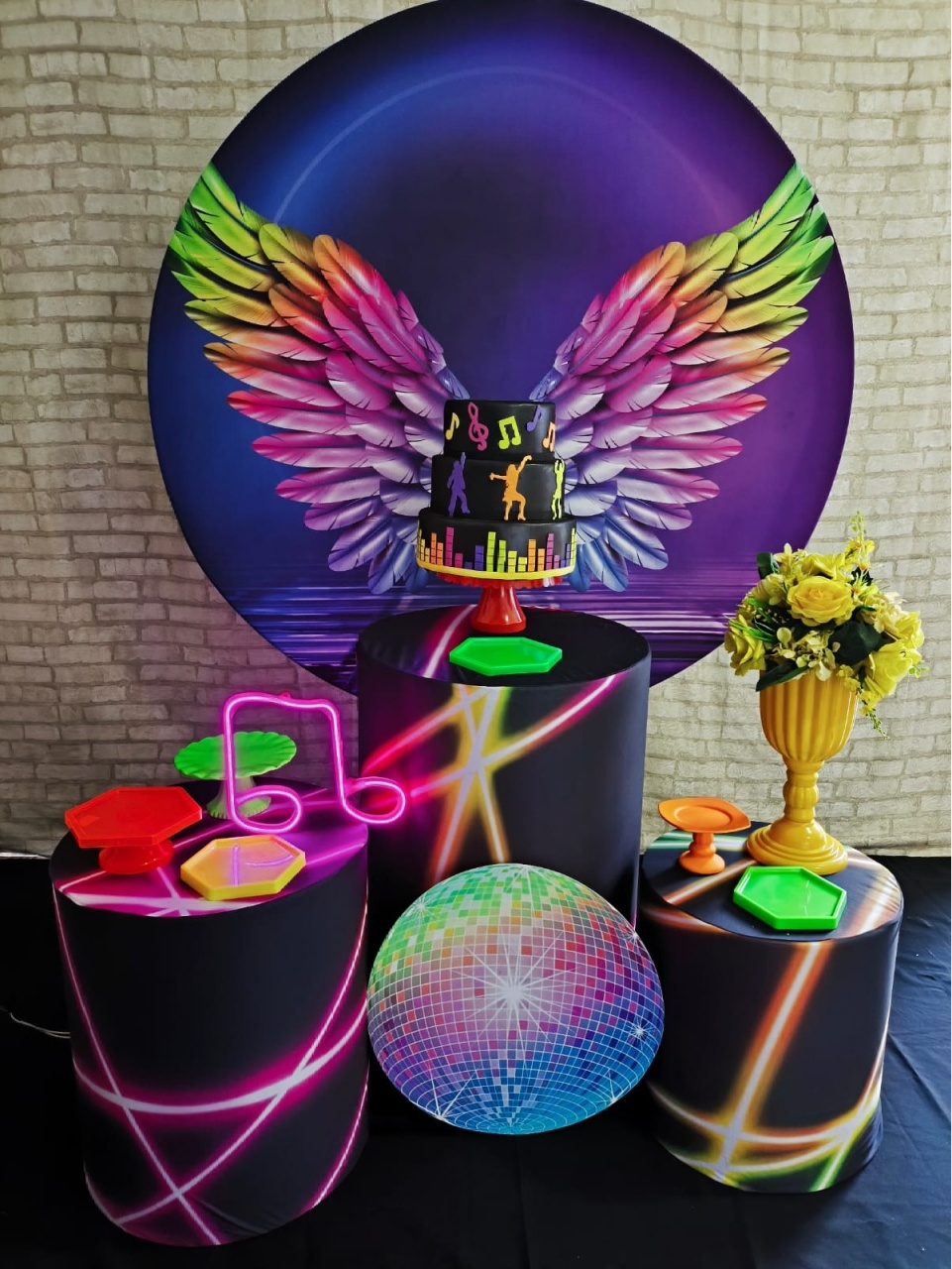 Neon Asas - Kit Pegue E Monte Pocket - LIS FESTAS E LOCAÇÕES