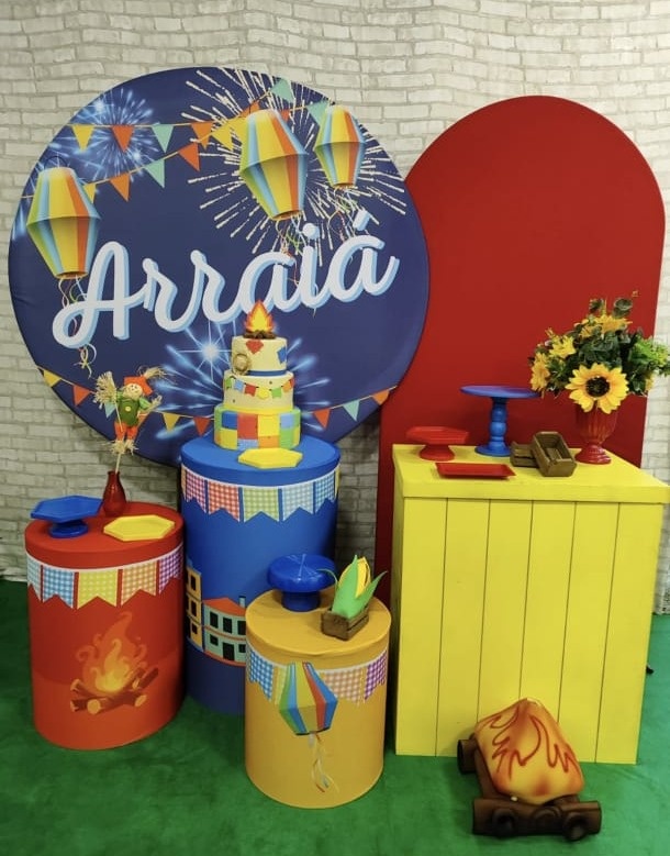 Arraiá- Pegue E Monte Premium - LIS FESTAS E LOCAÇÕES