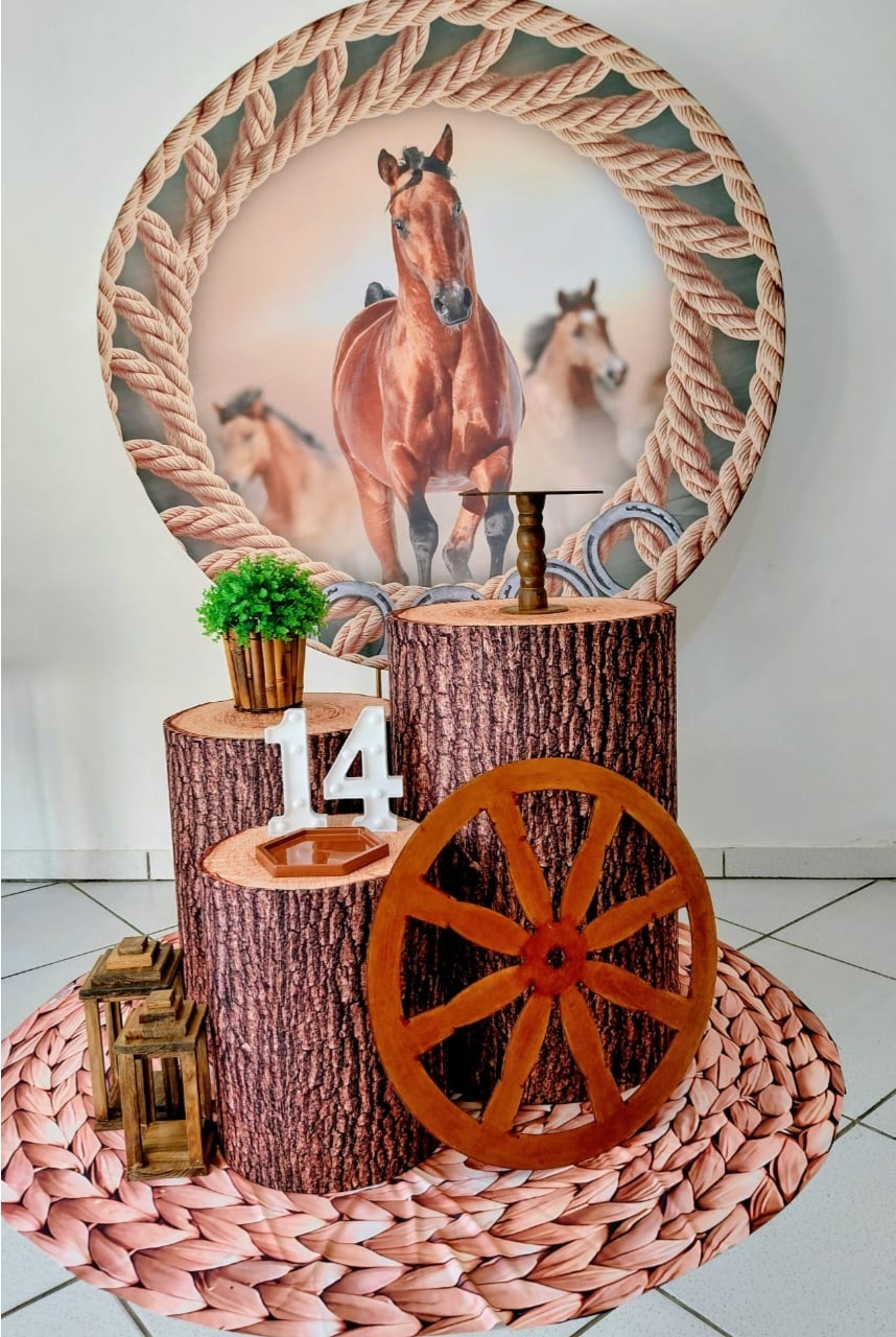 Cavalo Padrão - Arte e Cia Festas
