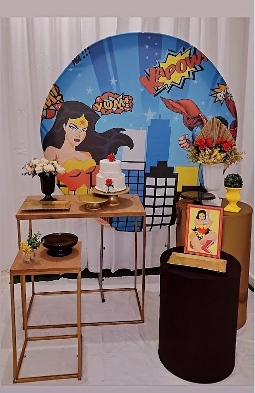 Decoração Mulher Maravilha - FIG FESTA 