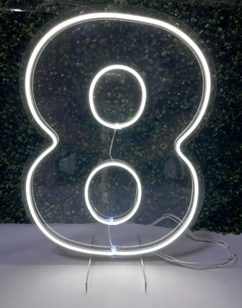 Led Nº 8 - adolettalocacoes