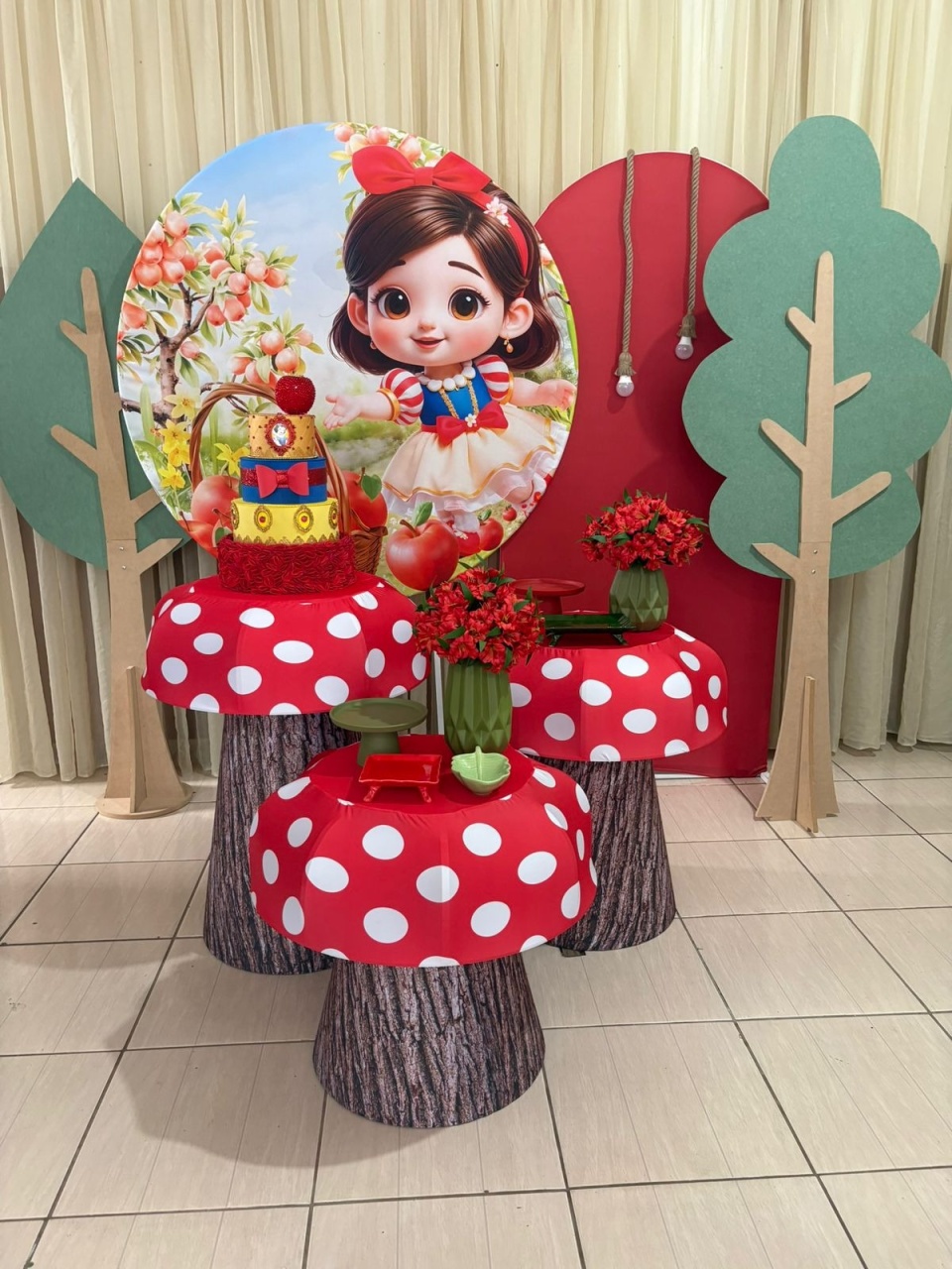 Decoração Branca de Neve  - adolettalocacoes