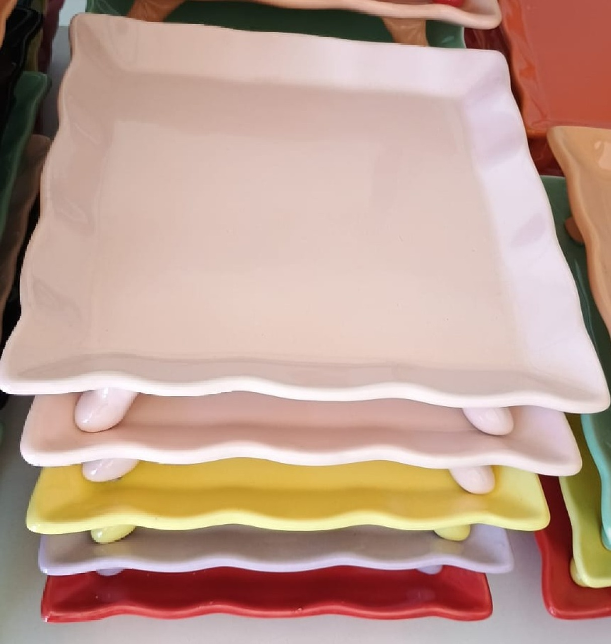 Bandeja Quadrada M - adolettalocacoes