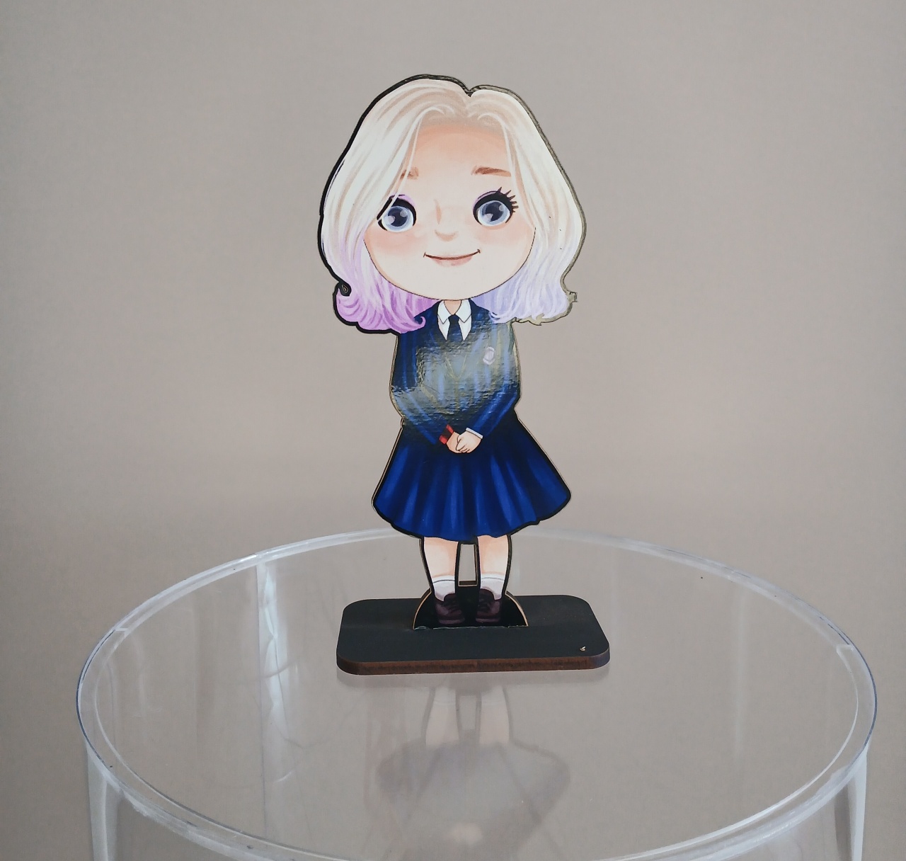 Enfeitede Mesa - Enid Wandinha - Mdf - adolettalocacoes