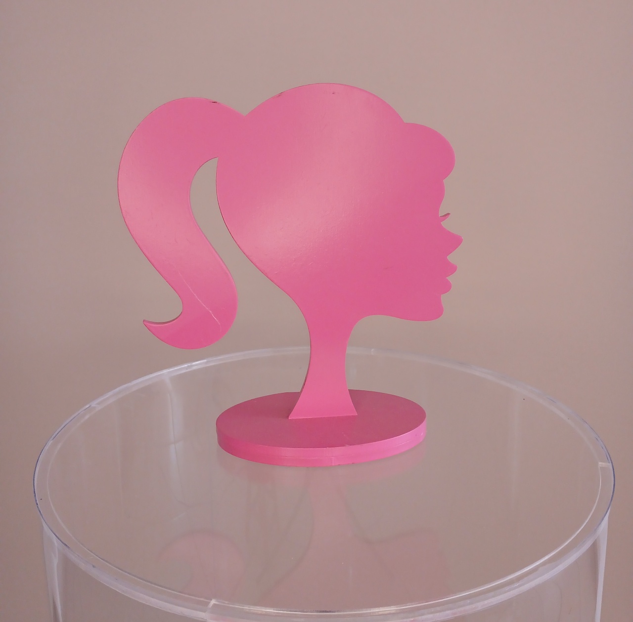 Enfeite de Mesa - Cabeça Barbie - Mdf - adolettalocacoes