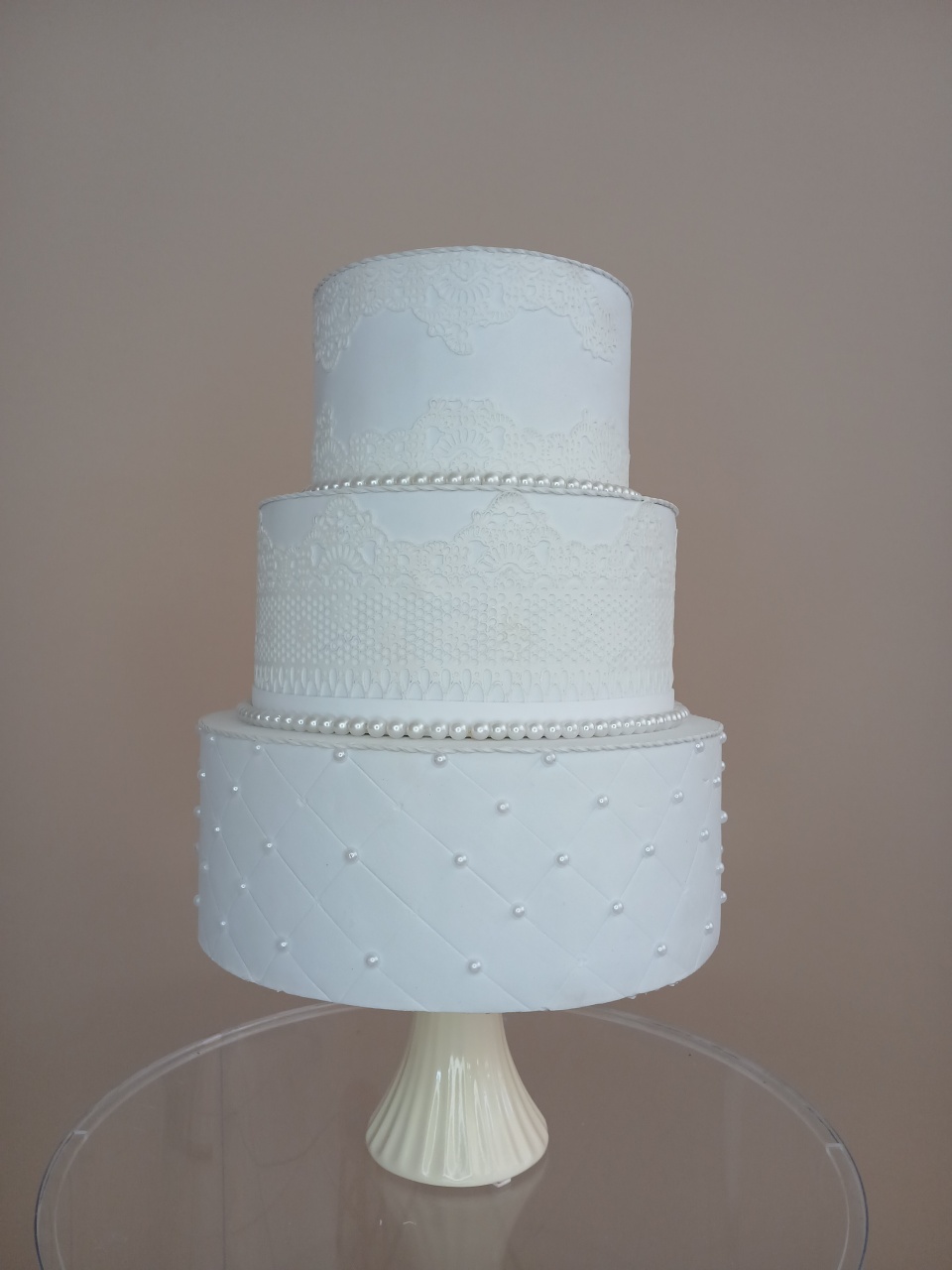 Bolo Cenográfico Casamento  - adolettalocacoes