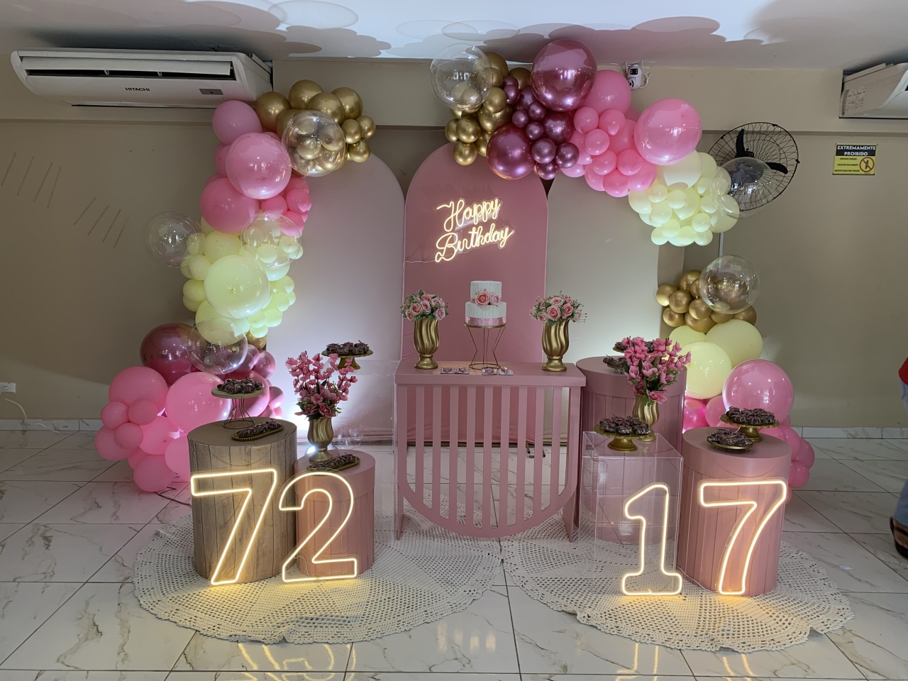 Decoração Rosê - RF PEGUE E MONTE E PERSONALIZADOS