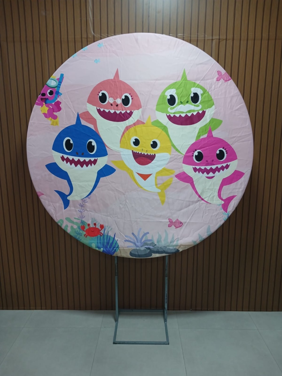 Painel Baby Shark - Bebe Tubarão  - Jetibà Festas