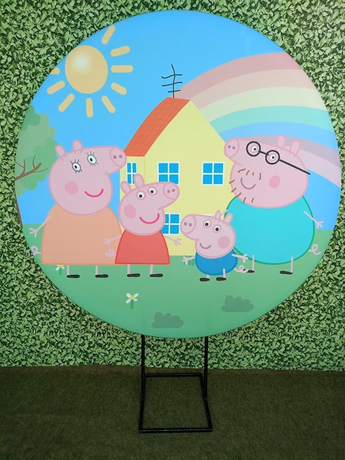 Painel Familia Peppa Pig - Jetibà Festas