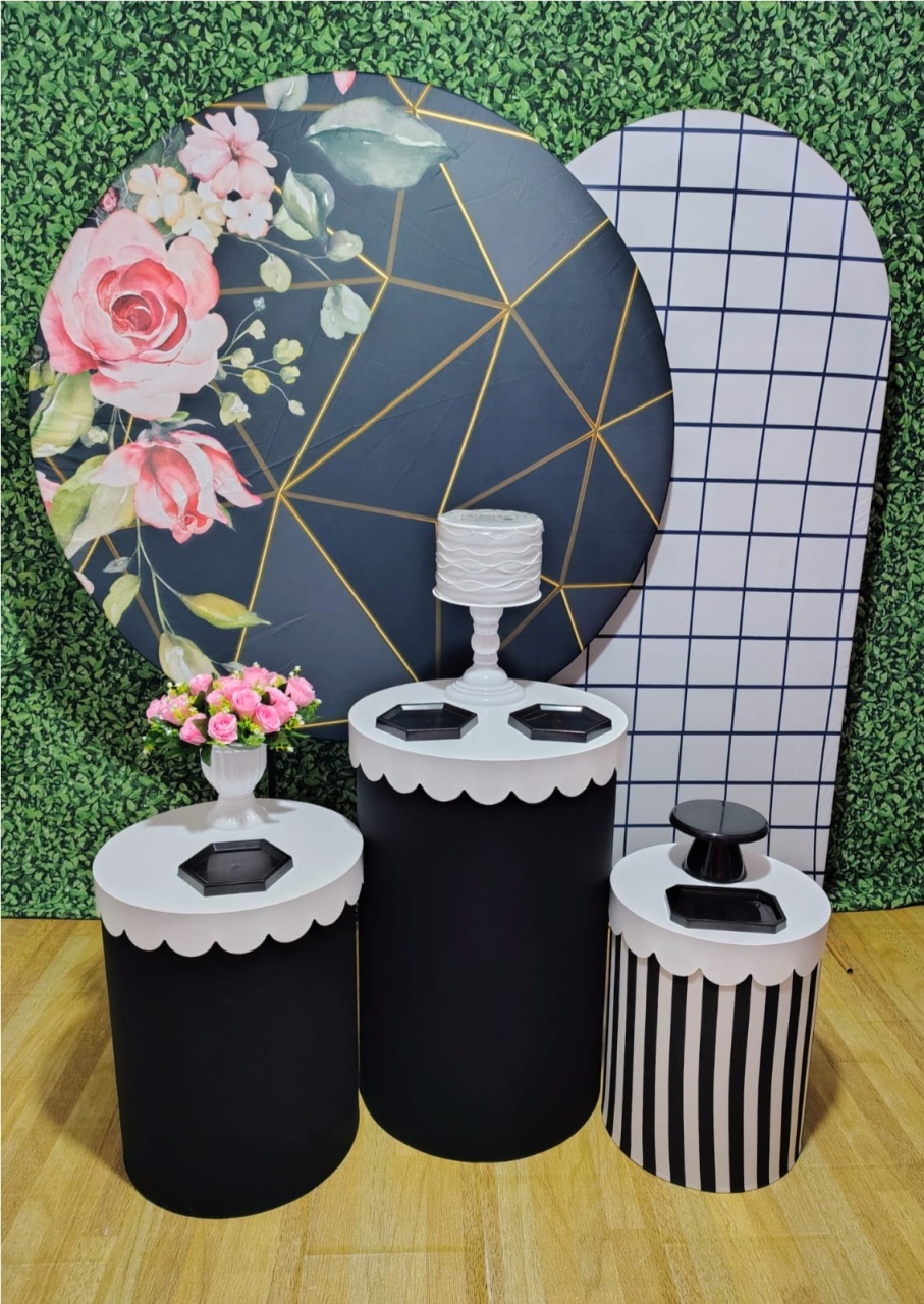 Kit Floral Preto C/ Tampo Rendado - CARLA CHIESA FESTAS