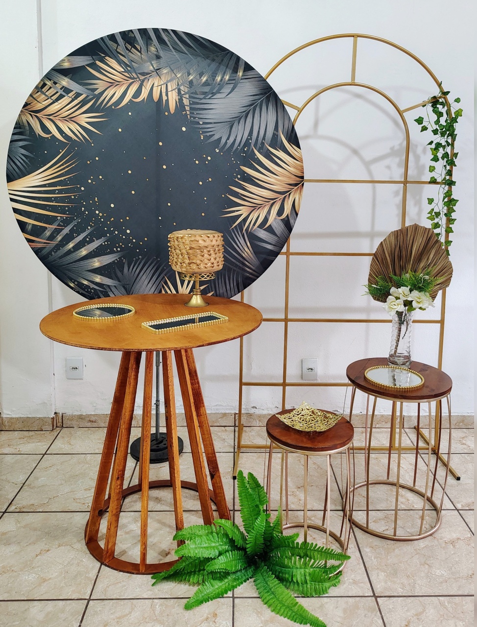 Kit Adulto Tropical Preto E Dourado - CARLA CHIESA FESTAS