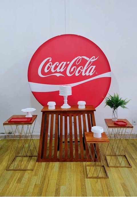 Composição Coca Cola - CARLA CHIESA FESTAS