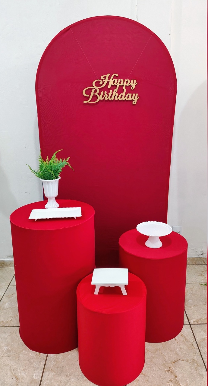 Kit Vermelho C/ Painel Romano - CARLA CHIESA FESTAS