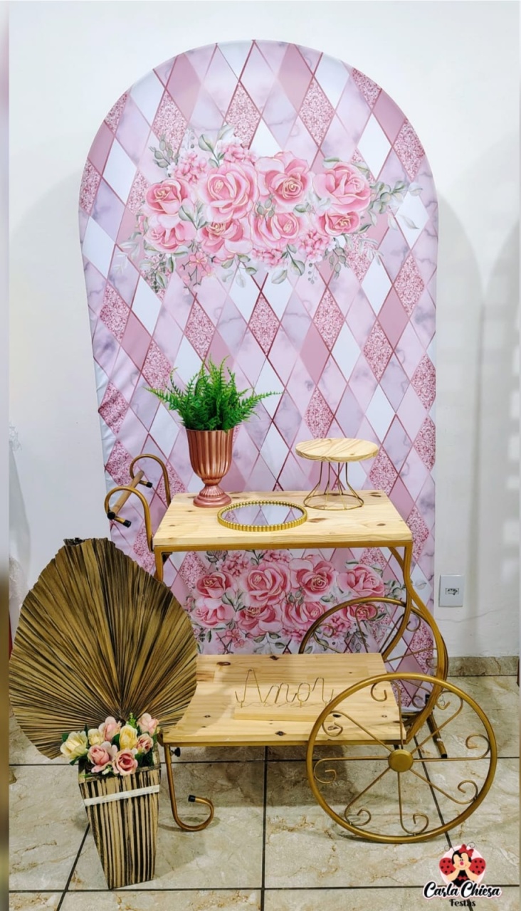 Kit Floral C/ Carrinho de Chá - CARLA CHIESA FESTAS