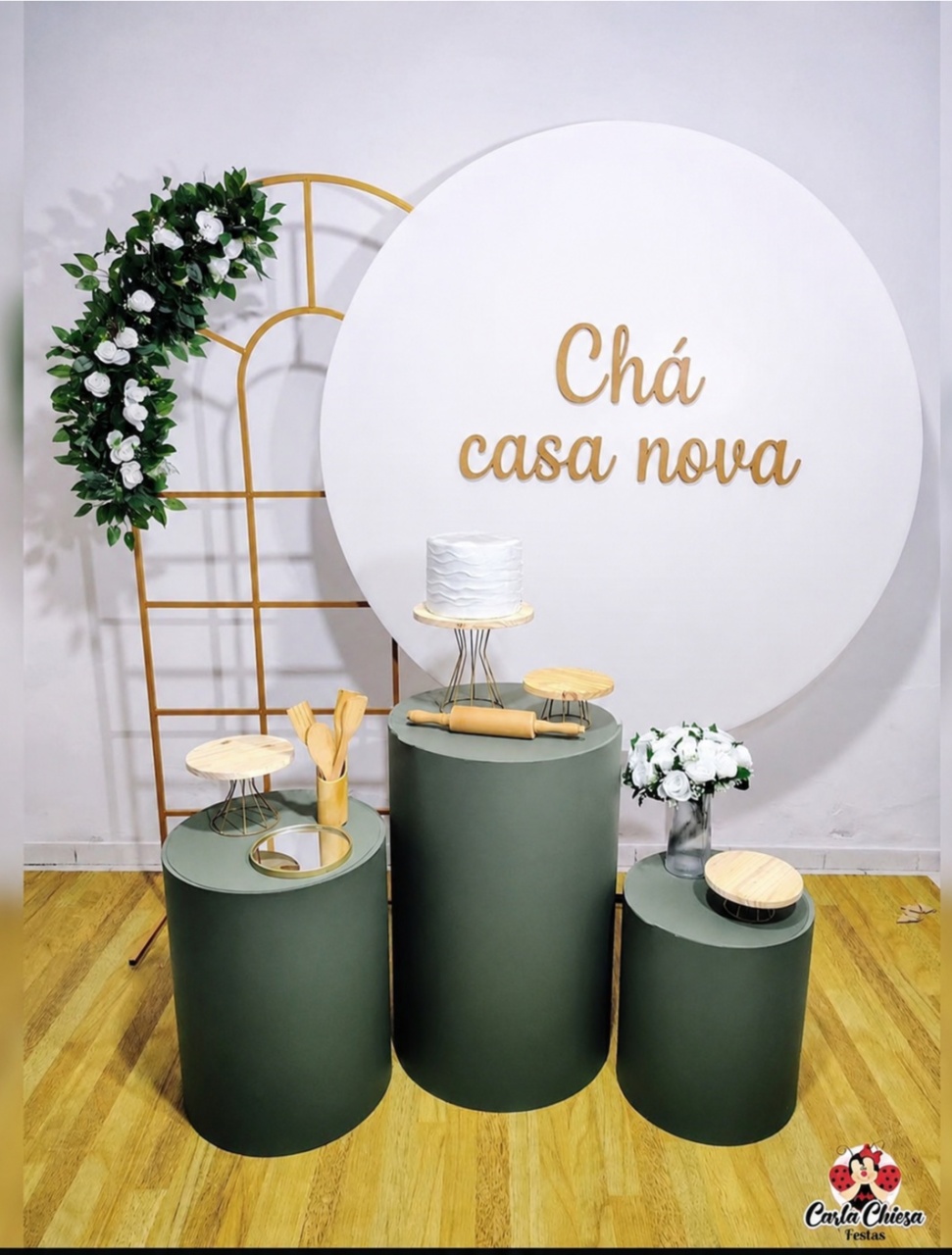 Chá Casa Nova Oliva E Branco C/ Painel Floral - CARLA CHIESA FESTAS
