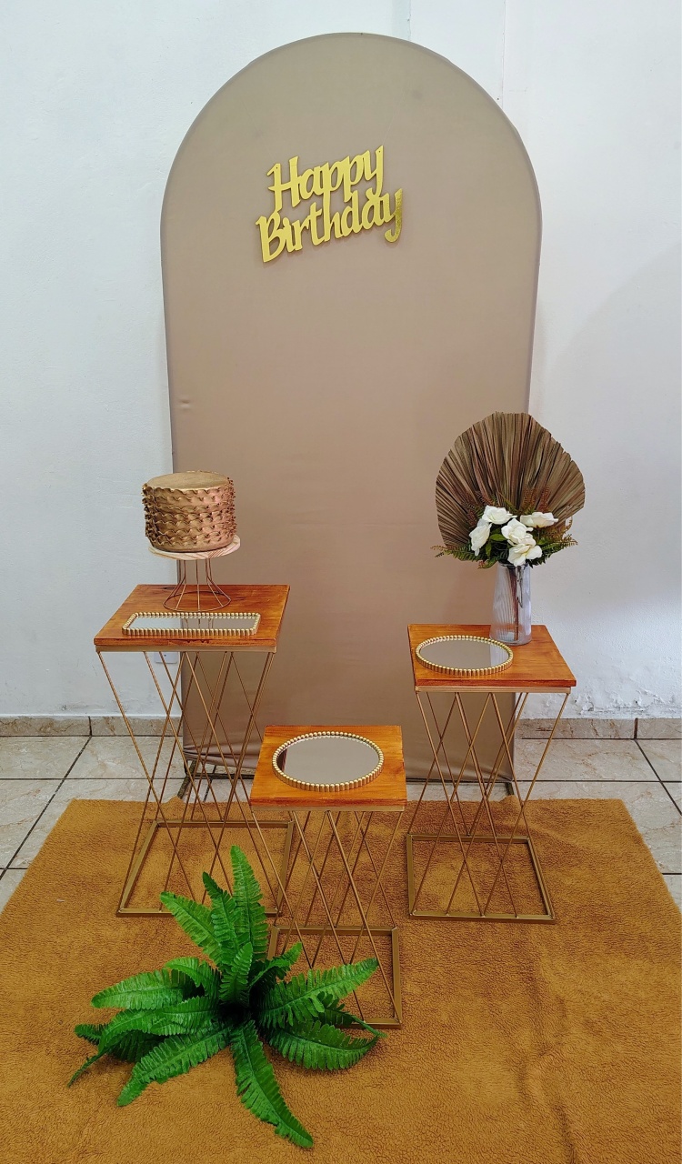 Kit Painel Romano Bege Aniversário - CARLA CHIESA FESTAS