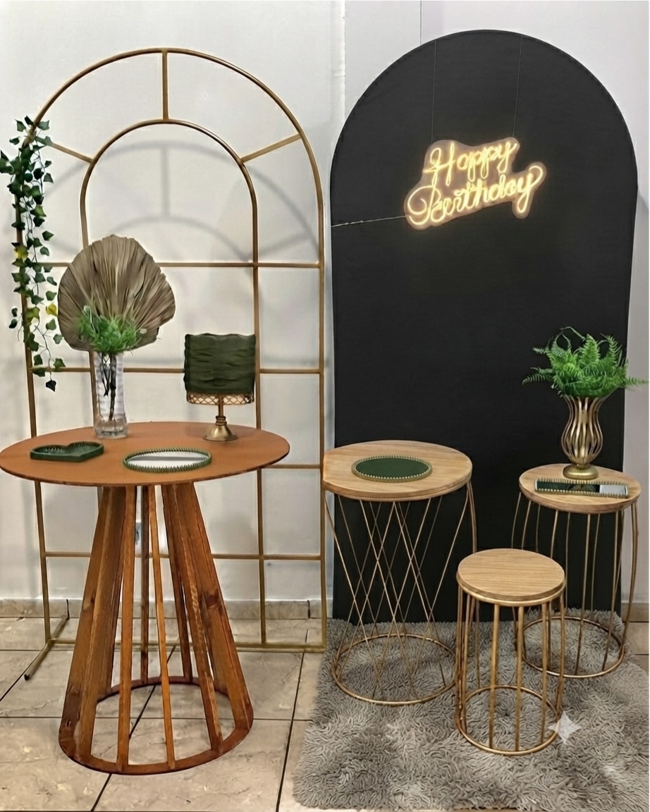 Kit Adulto Dourado E Preto Com Led - CARLA CHIESA FESTAS