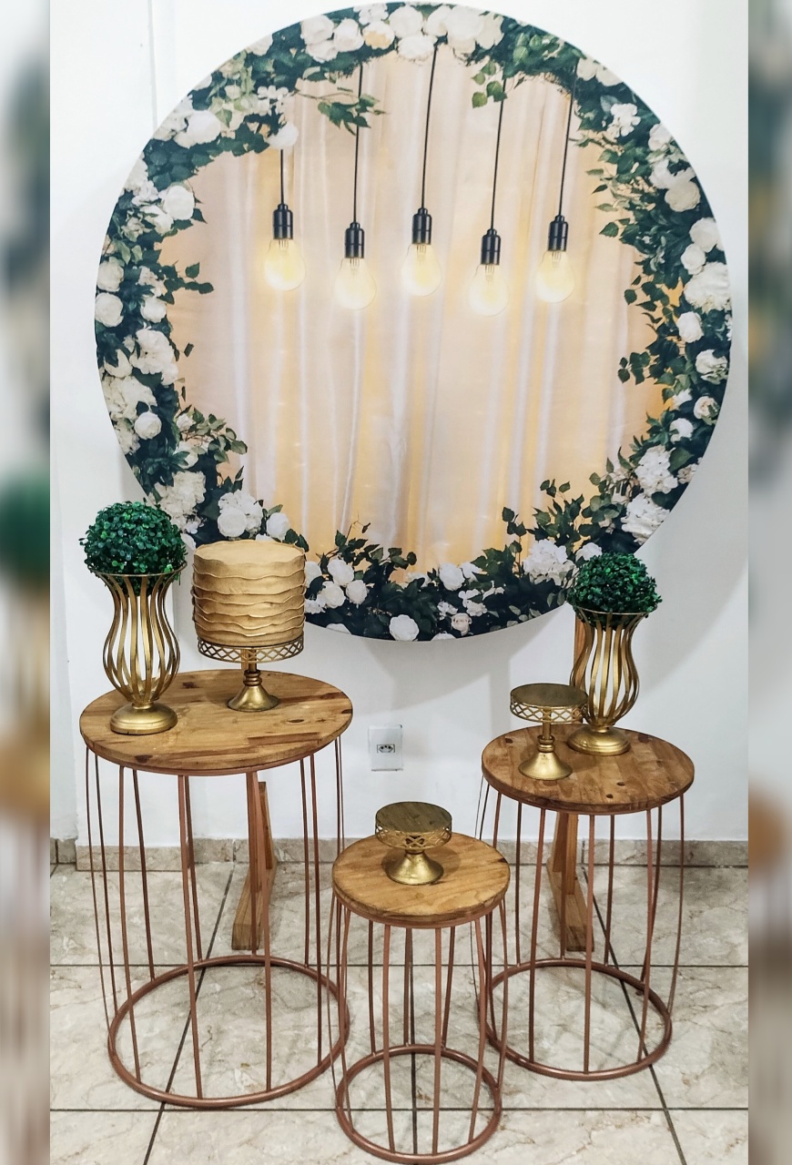Composição Floral Luzes - CARLA CHIESA FESTAS