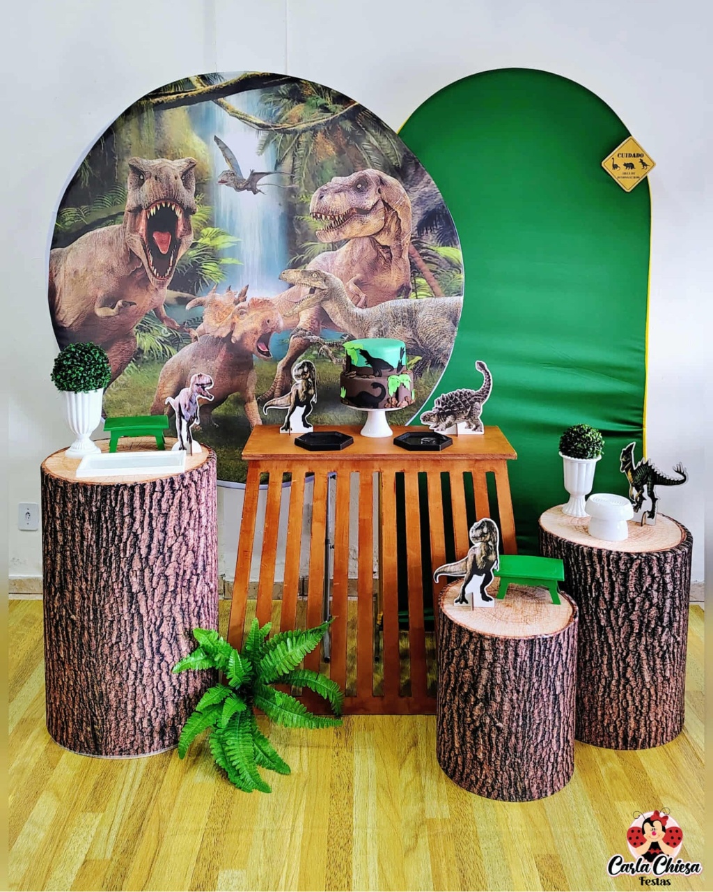 Kit Esmeralda Dinossauro (Mesa Ripada) - CARLA CHIESA FESTAS