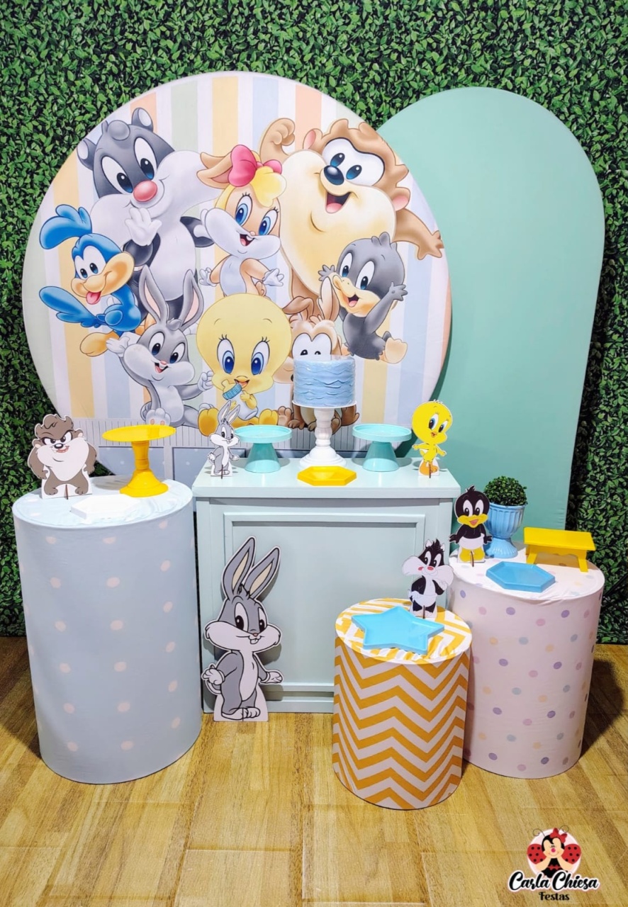 Kit Esmeralda Looney Tunes Baby - CARLA CHIESA FESTAS
