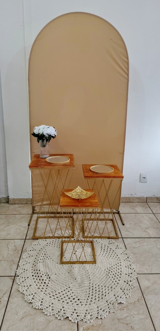 Kit Adulto Bege C/ Mesas Treliça - CARLA CHIESA FESTAS