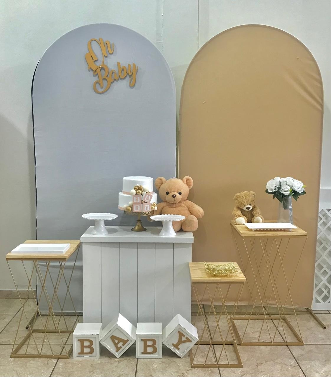 Composição Romanos Bege E Branco Urso Baby  - CARLA CHIESA FESTAS
