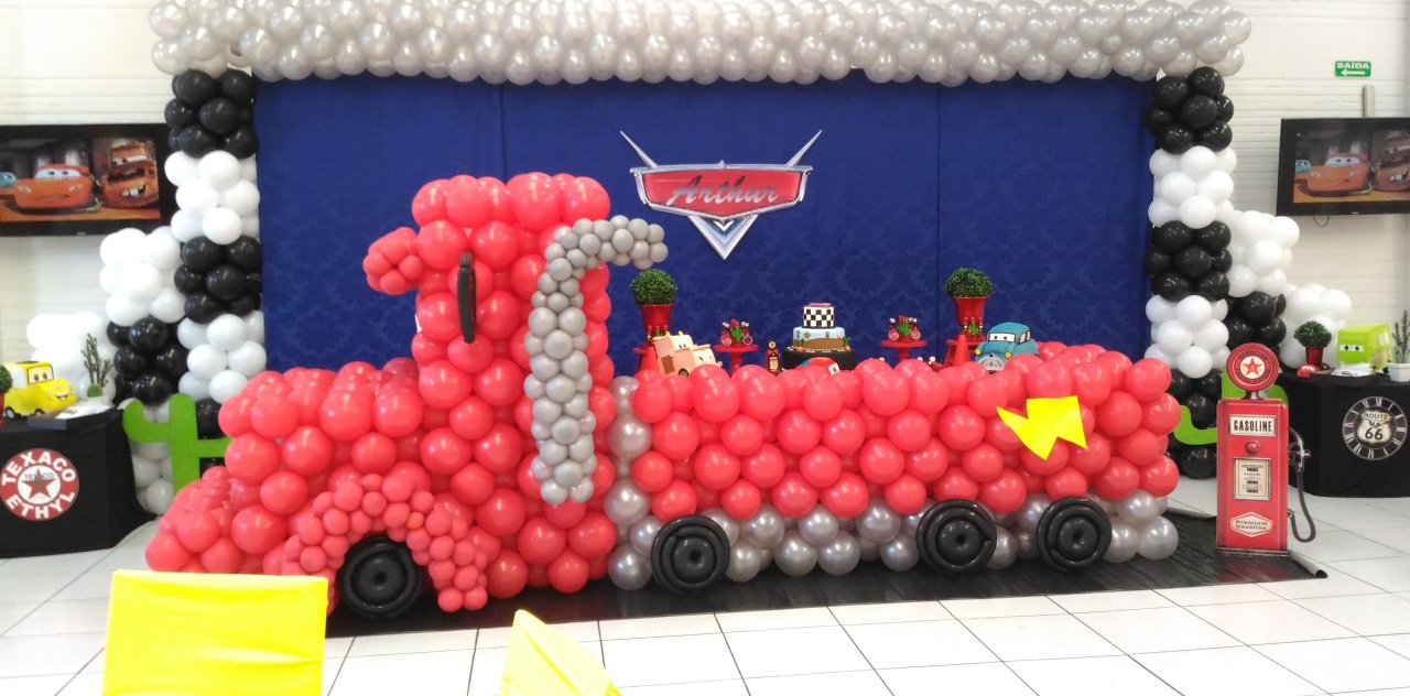 Montagem Carros Macquem 6 - Elisete Festas Kit Pegue e Monte
