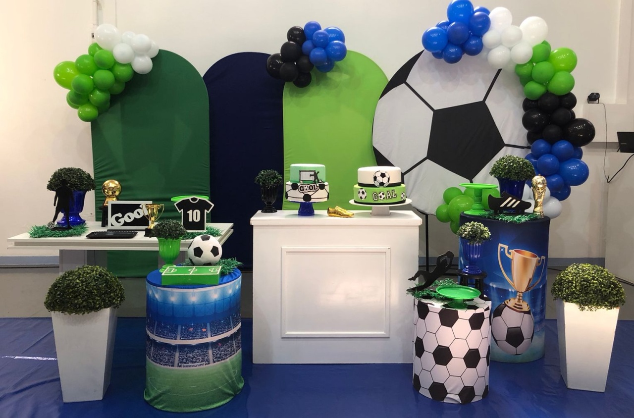 Montagem Futebol 1 - Elisete Festas Kit Pegue e Monte