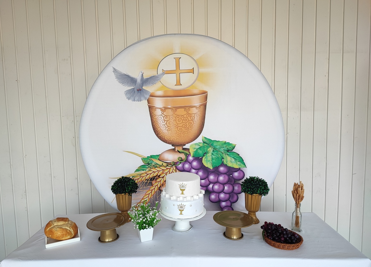 Kit  Comunhão /Eucaristia (Pão Com Uva) - Opção 1 - Elisete Festas Kit Pegue e Monte