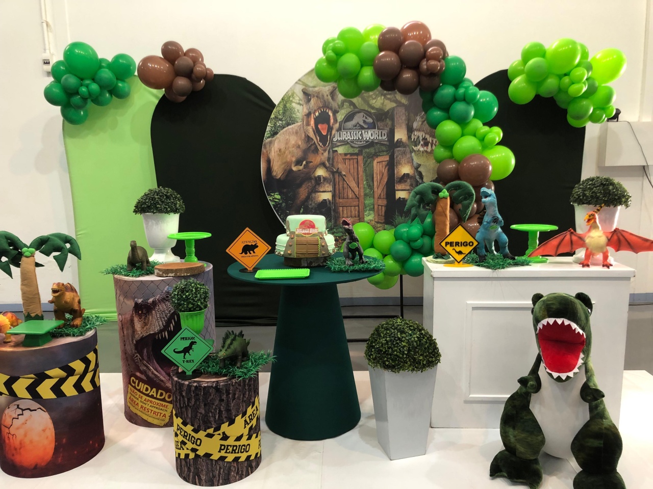 Montagem Dinossauro - Elisete Festas Kit Pegue e Monte
