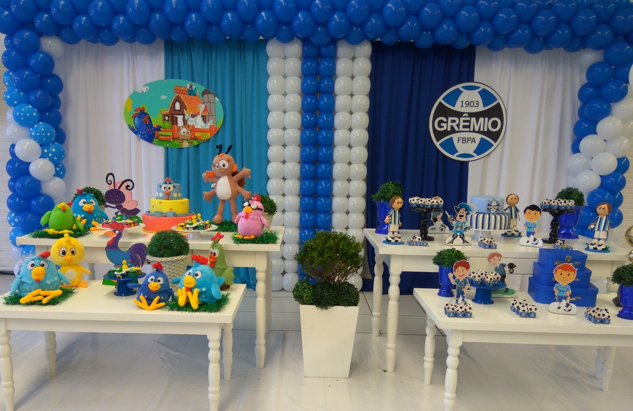 Montagem Cenário Duplo Grêmio + Galinha Pintadinha  - Elisete Festas Kit Pegue e Monte