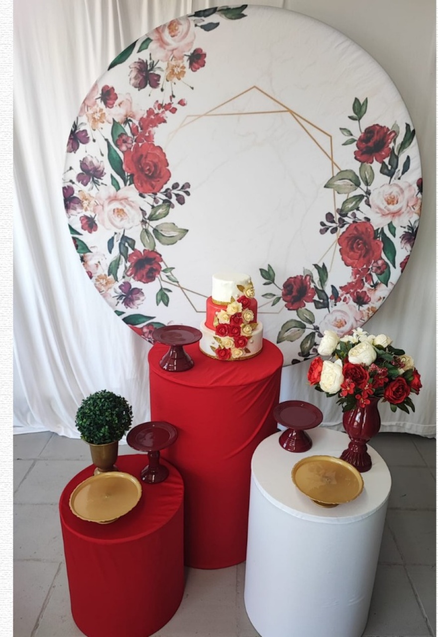 Kit Adulto Feminino Flores Vermelha Opçao 2 - Elisete Festas Kit Pegue e Monte