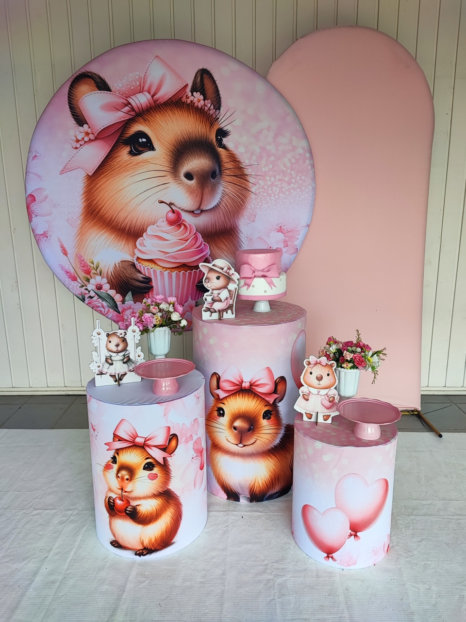 Kit Capivara Cute Opção Plus  - Elisete Festas Kit Pegue e Monte
