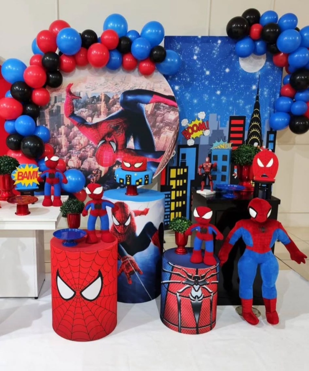 Montagem Homem Aranha  - Elisete Festas Kit Pegue e Monte