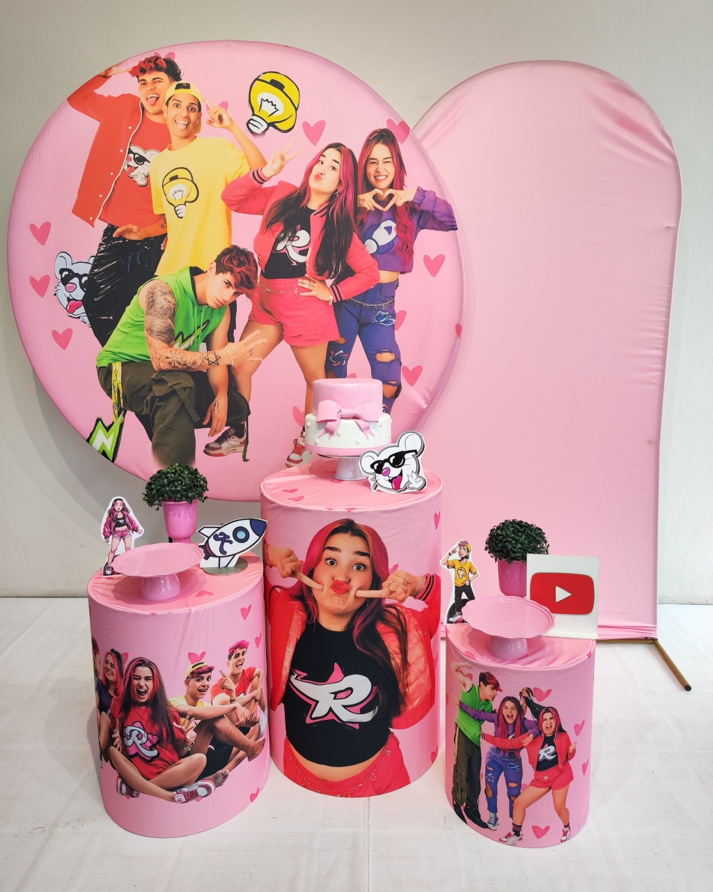 Kit Emilly Vick Opção Plus  - Elisete Festas Kit Pegue e Monte