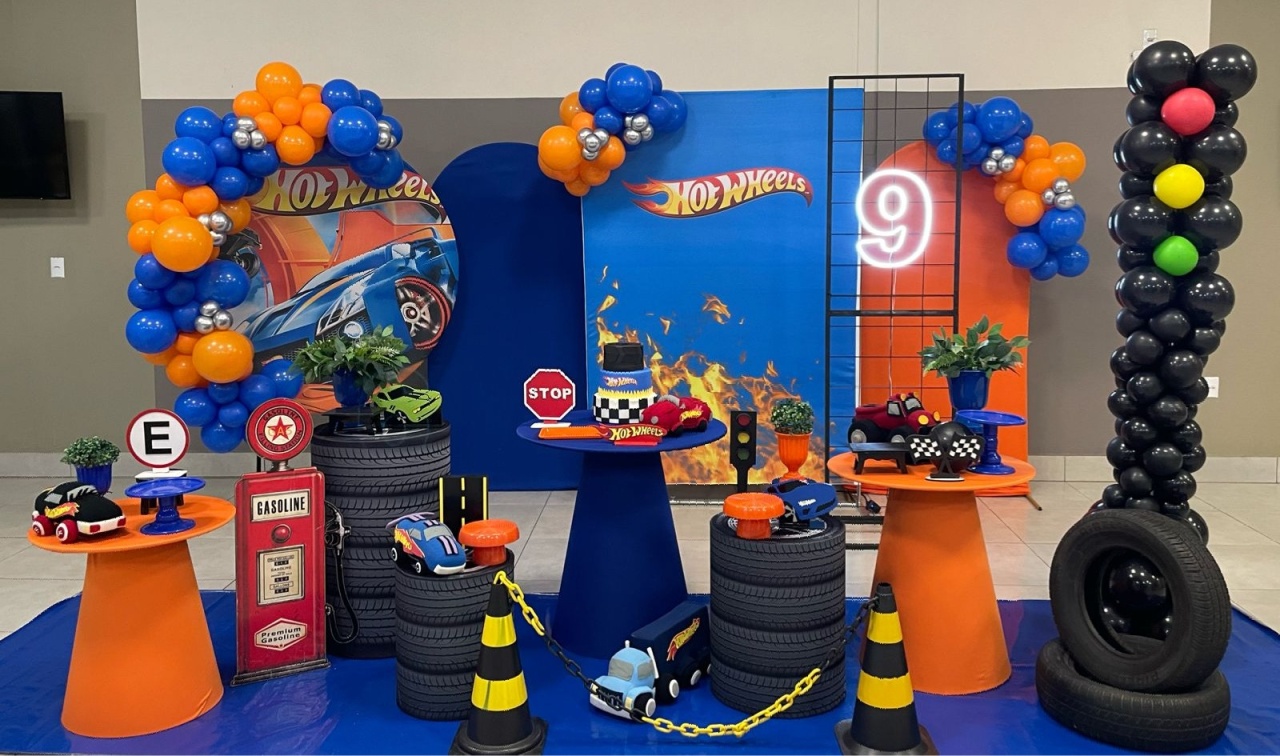 Montagem Hot Wheels - Elisete Festas Kit Pegue e Monte